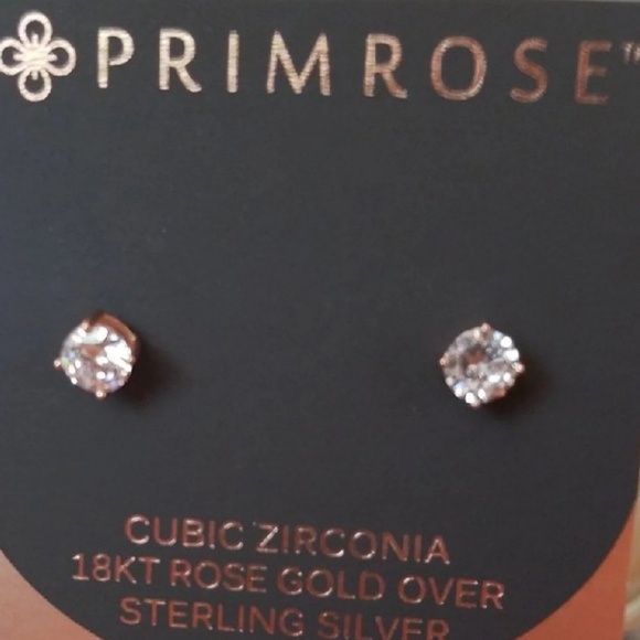 Cubic zirconia stud earrings - Picture 2 of 2
